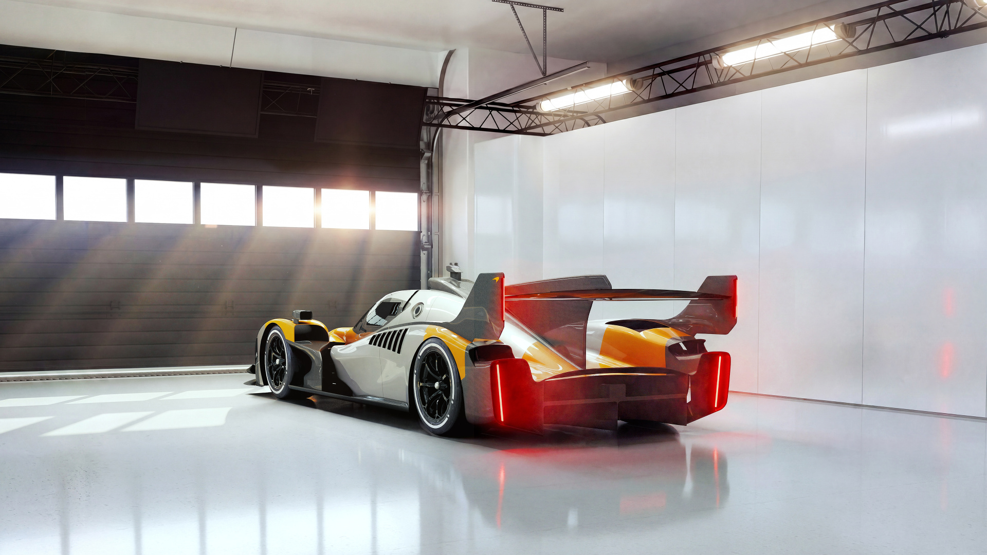 SMALL_Original-18060-mcl-hy-gtr-rear-3q-16-9
